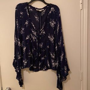 Boho blue flowy top large